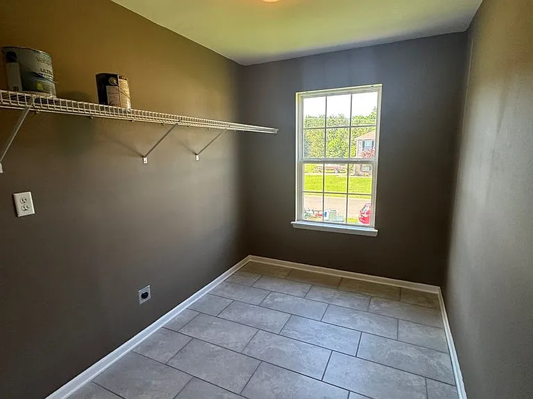 1239 California Dr — Photo 16