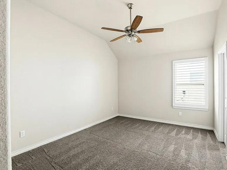 307 James Bonham Way — Photo 9