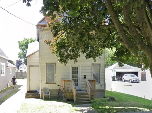 35 5th Ave, North Tonawanda, NY 14120