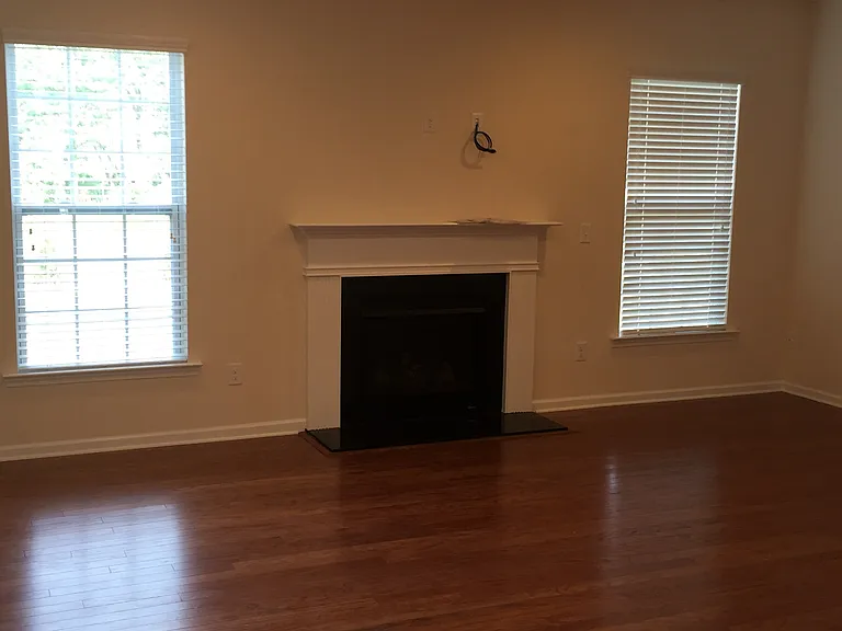 391 Hawks Creek Pkwy — Photo 33