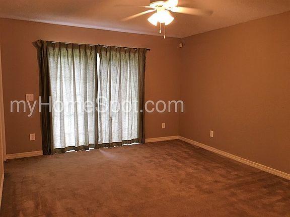 4th image of 4872 Hilarita Cir