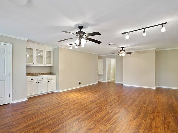 3rd image of 3444 Lanell Ln