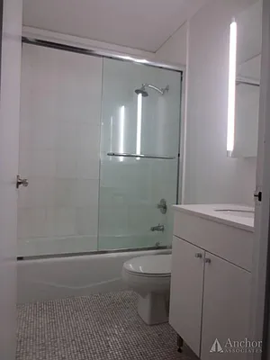 Rented by Anchor Associates | media 12