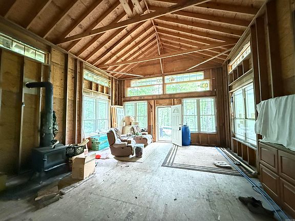 5th image of 113 Wells Dr