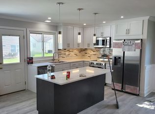 38 Gladstone Ave, Manchester, NJ 08759