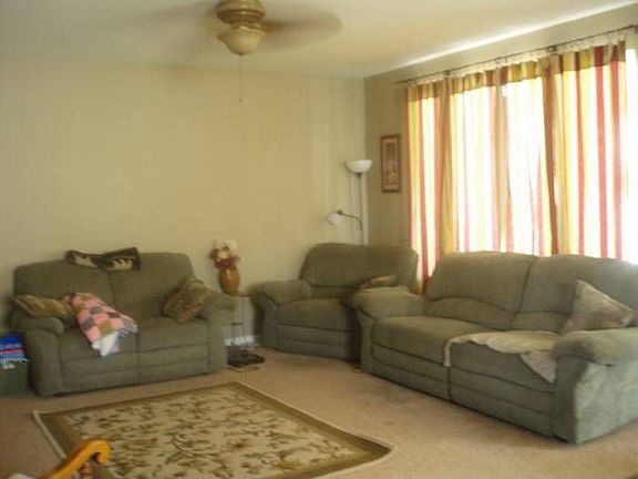 Comfortable family room!