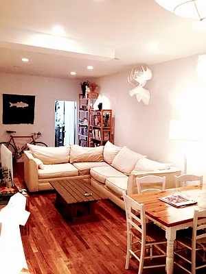 Rented by Sunrise Real Estate | media 30