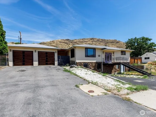 801 Tulip Street, Coulee Dam, WA 99116