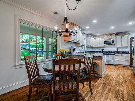 Breakfast Room