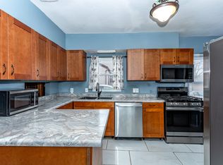 3122 Madison Ave, Des Moines, IA 50310