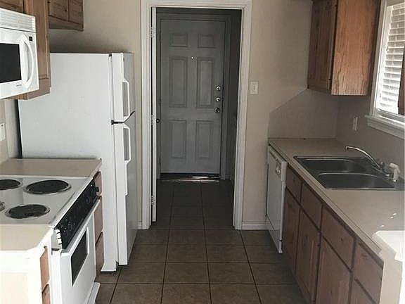 2nd image of 2305 Cornell Dr