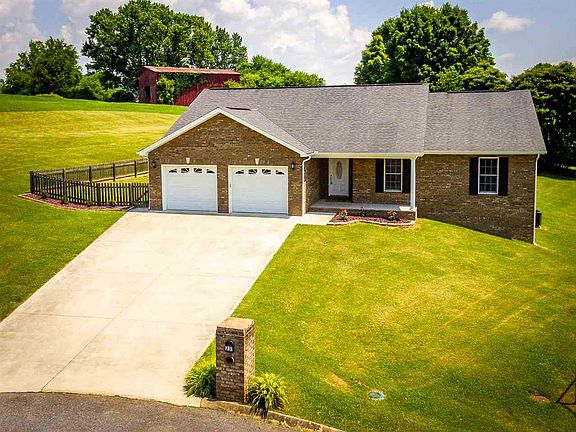 3rd image of 231 Misty View Cir