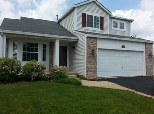 254 Paradise Pkwy, Oswego, IL 60543