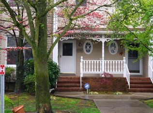 124 Northampton Dr, Holmdel, NJ 07733