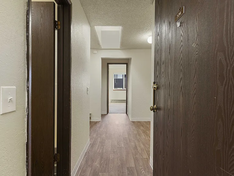 Badger & Blue Lake Apartments — Photo 16