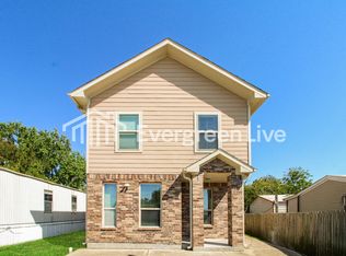 3223 Bay Oaks Harbor Dr, Baytown, TX 77523