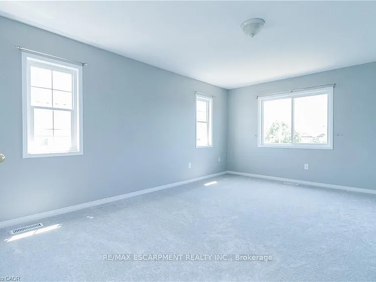 137 Windwood Dr — Photo 9