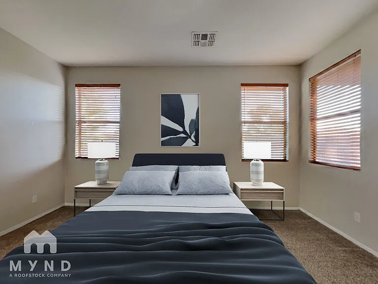 12206 W Lincoln St — Photo 13