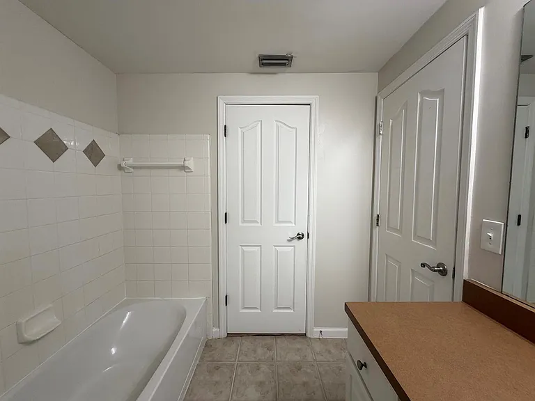 2052 Alta Meadows Ln #2205 — Photo 19
