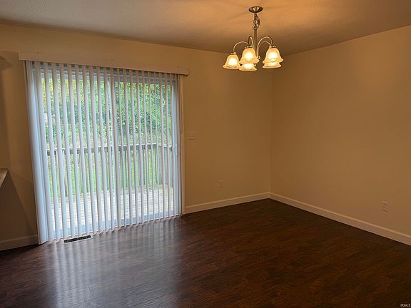 3rd image of 514 S Jackson St #16