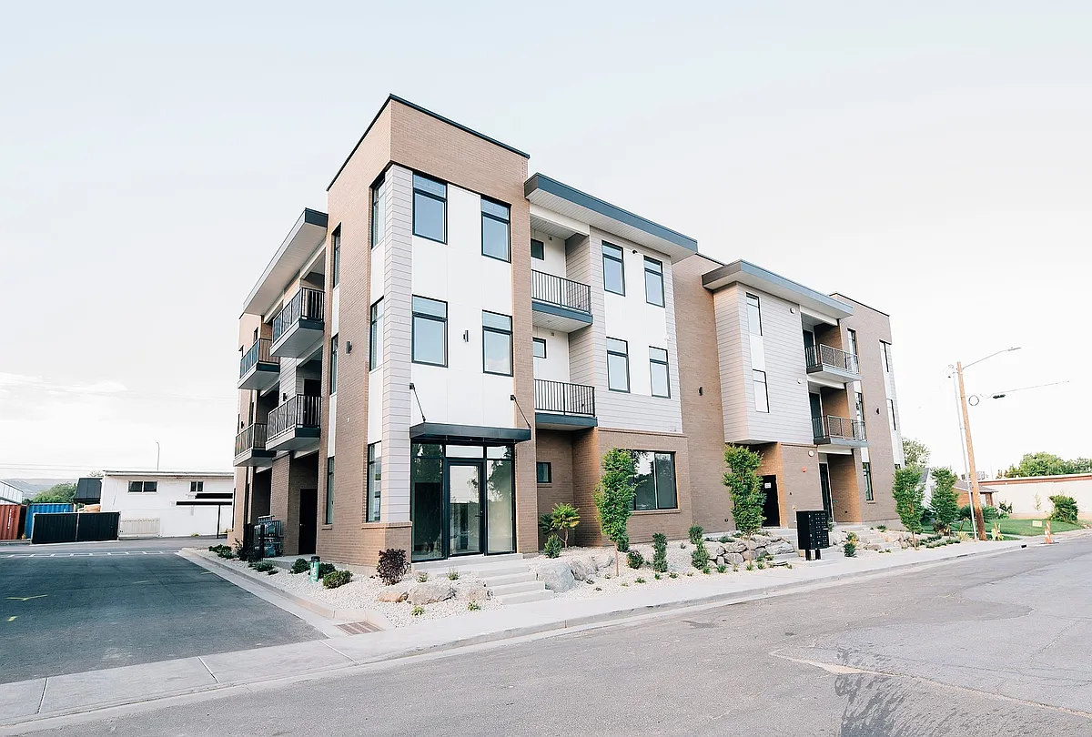 Building Photo - 53 W 400 S #302