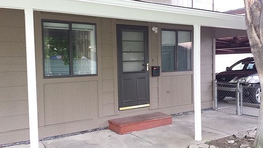 2nd image of 718 N 32nd St APT B