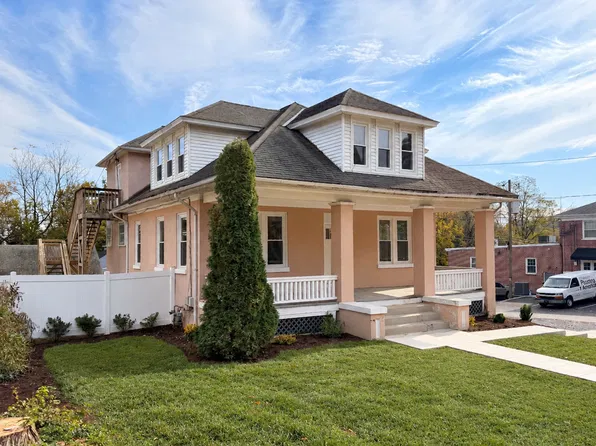 635 S Broad St #B, Lititz, PA 17543