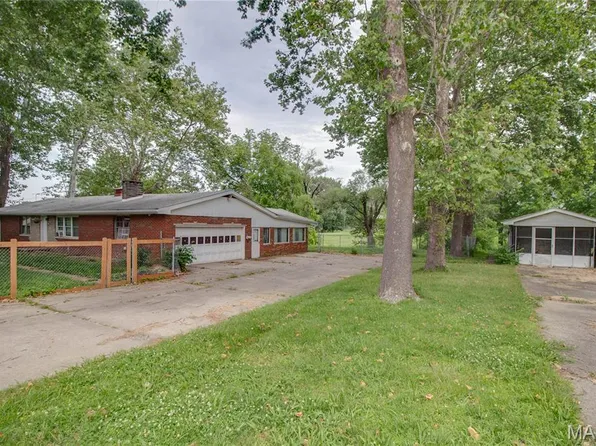 427 Ruth Ave, Cottage Hills, IL 62018