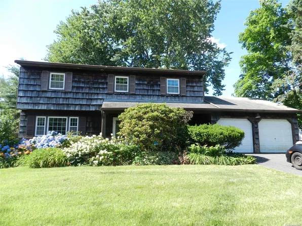 24 New Jersey Street, Dix Hills, NY 11746