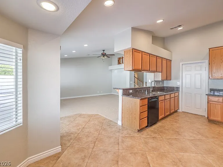 10024 Sail Landing Ct — Photo 16