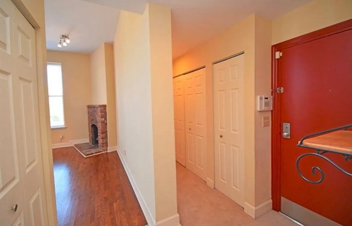 1 bed, 738 sqft, $1,250 — Photo 2