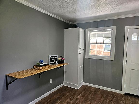 5th image of 1504 Arlington Ave
