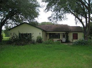 2571 Smitty Rd, Weirsdale, FL 32195