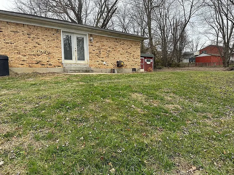 112 Donna Ave — Photo 4