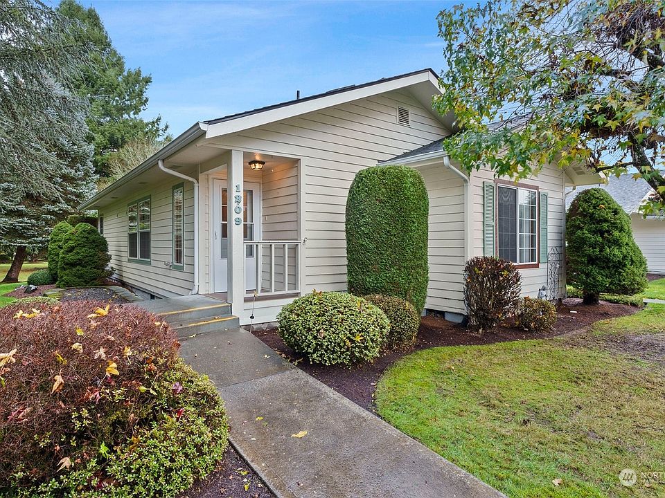 1st image of 1209 Searle Drive