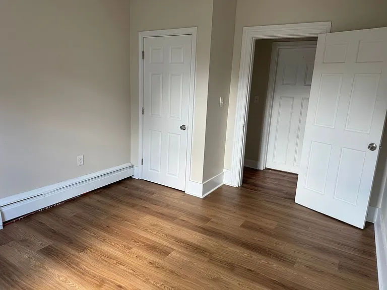 986 Smith St — Photo 9