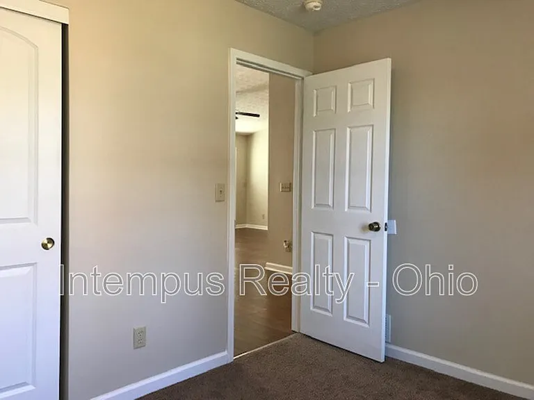 129 Lofton Cir — Photo 26