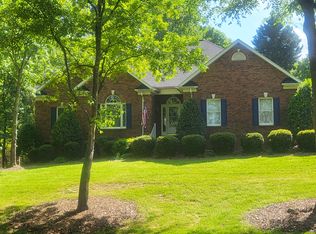 2113 Fox Hunt Dr, Monroe, NC 28110