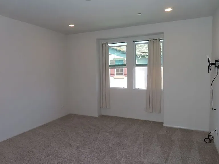 40585 Melrose Dr — Photo 24