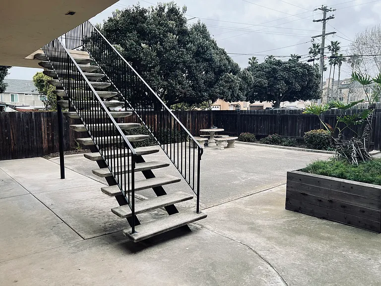 805 Florida St #I — Photo 3