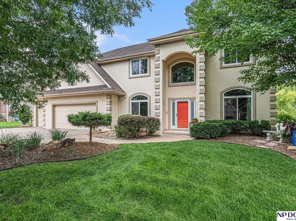 16626 Jones St, Omaha, NE 68118