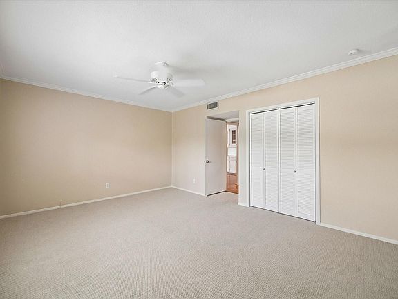 4th image of 2238 S Piney Point Rd APT 204