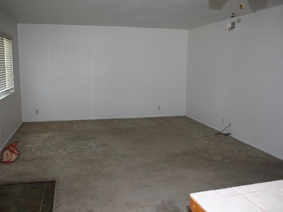 4th image of 1329 Joplin Dr Unit 1
