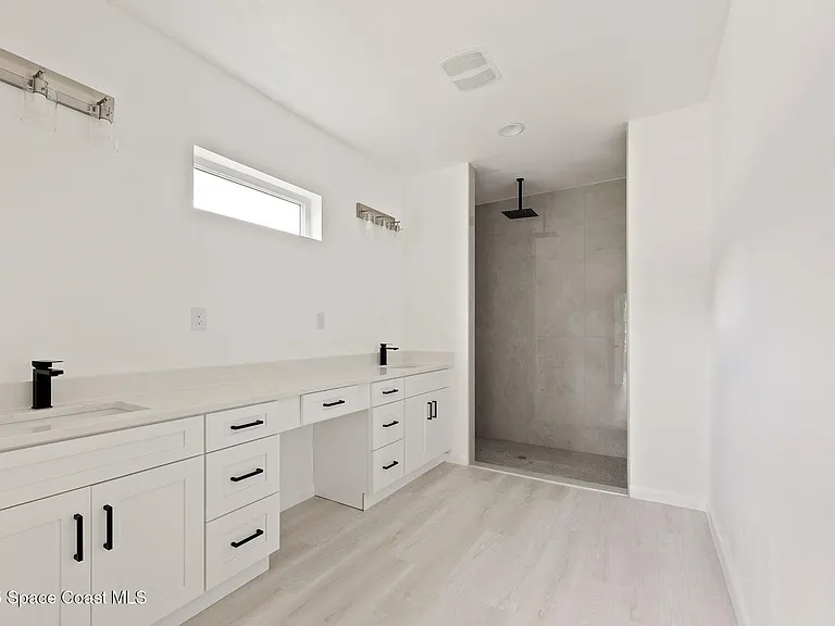 746 Harriet Ave — Photo 20