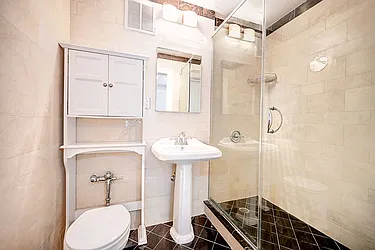 Rented by Urbane Brokerage