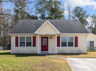 3220 N Whitewood Way, Castle Hayne, NC 28429