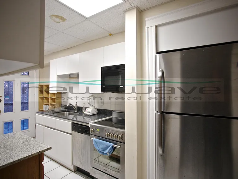 429 Marlborough St #1 — Photo 4