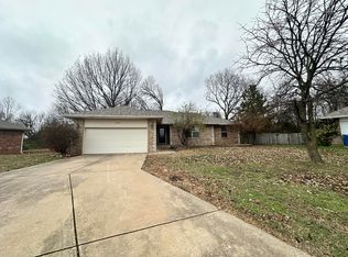 4607 S Falcon Ct, Battlefield, MO 65619