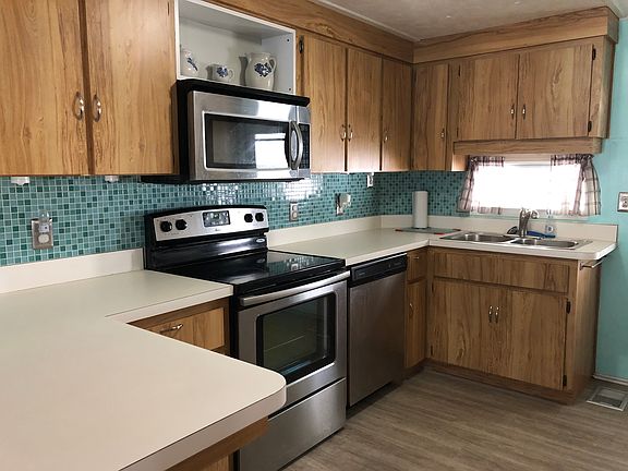 3rd image of 2645 Pagoda Dr #10