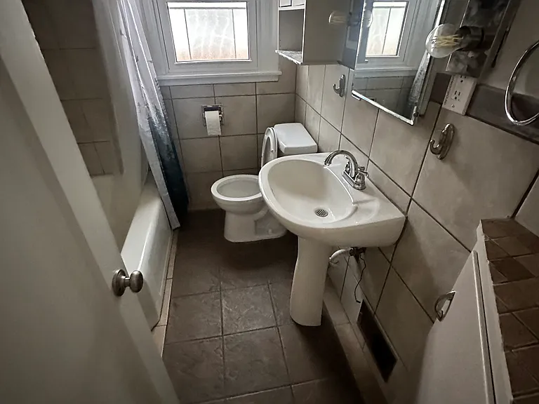 1517 Converse Ave — Photo 1